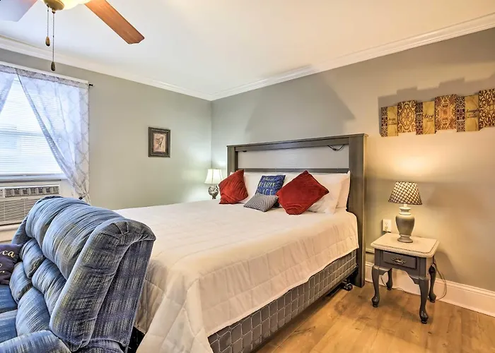 Modern Studio Apartment In Central Williamstown!